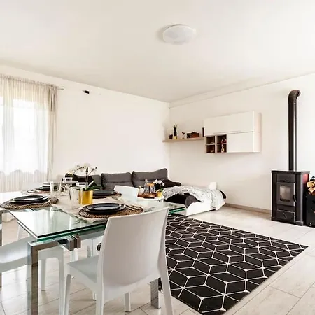 Lussuosa Nel Monferrato-netflix & Wifi-residenza Il Moro *