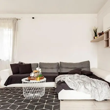 Lussuosa Nel Monferrato-netflix & Wifi-residenza Il Moro Villa