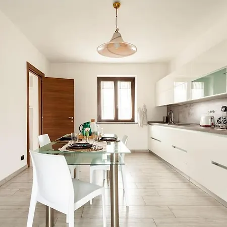 Lussuosa Nel Monferrato-netflix & Wifi-residenza Il Moro Pecetto di Valenza